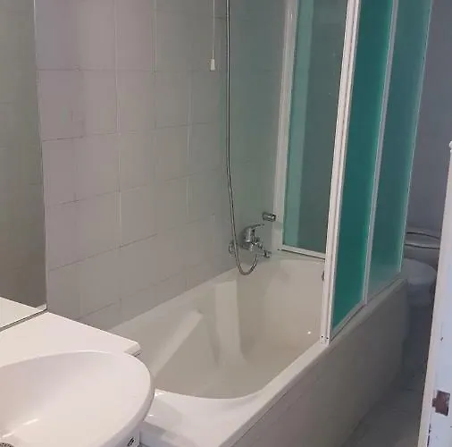 Domus Ferraro Pensión 2*